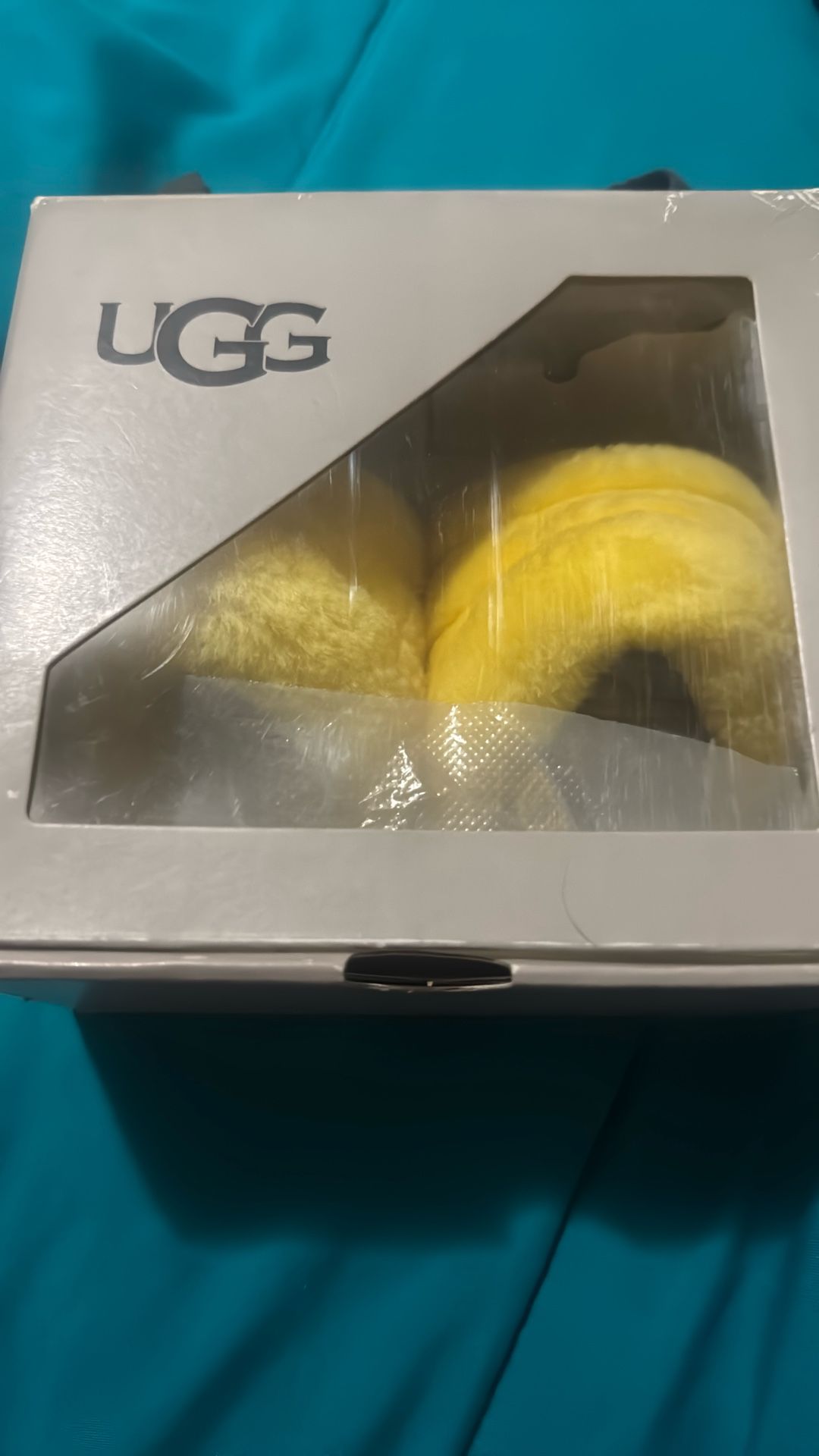 Baby Girl UGG slides
