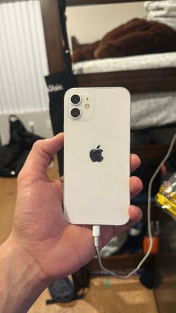 iPhone 12 128gb UNLOCKED