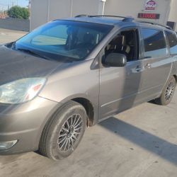 2005 Toyota Sienna
