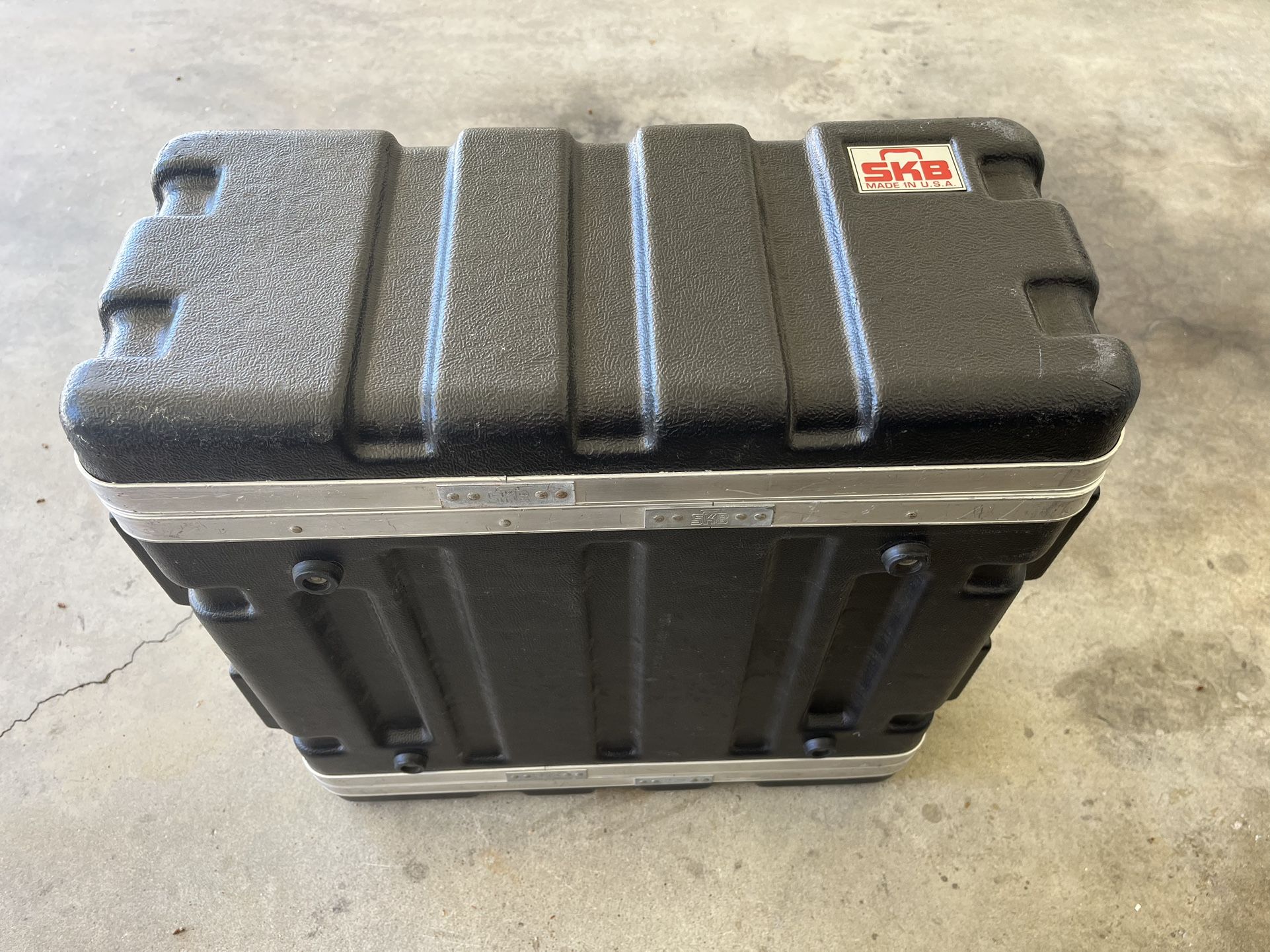 SKB 4 Space Road Case, Excellent Pro Quality