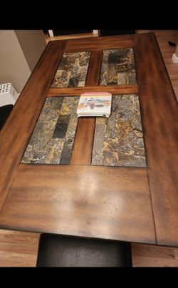 Dining table/chairs
