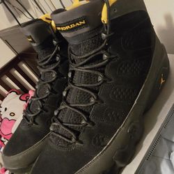 Air Jordan 9 Retro GS 'Dark Charcoal University Gold'