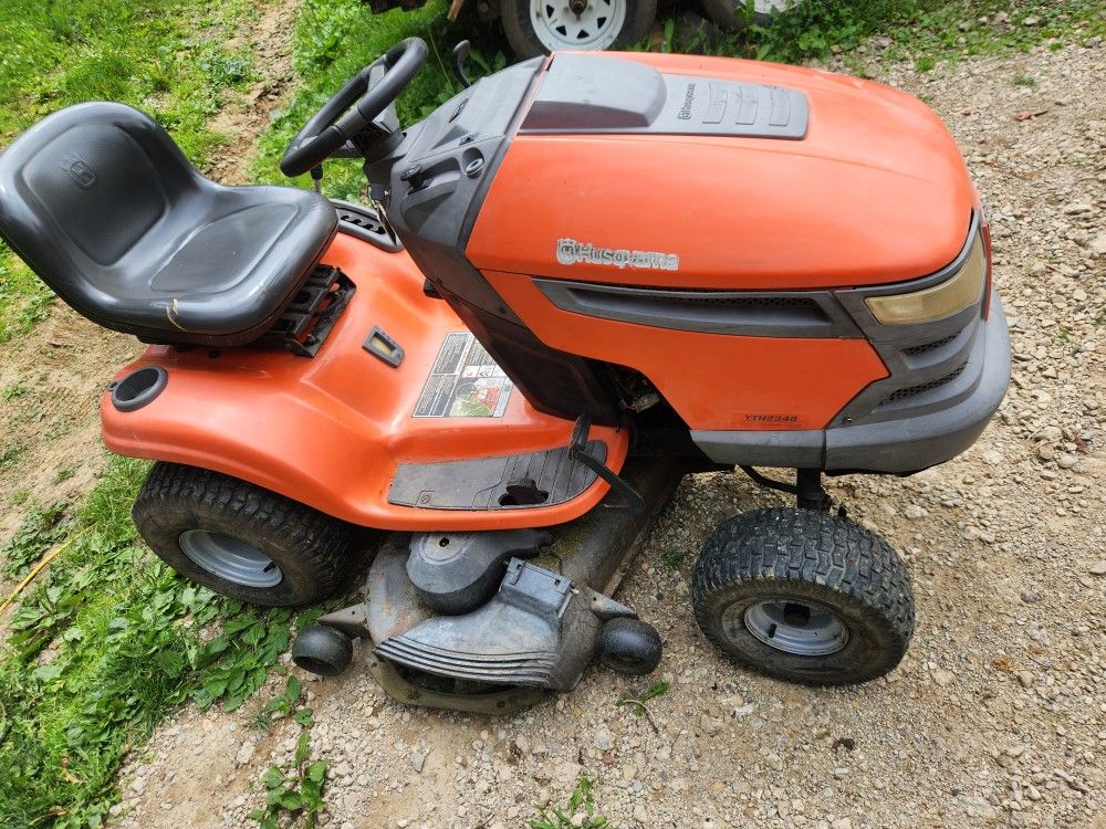 husqvarna riding mower