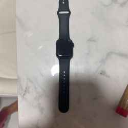 Broken Apple Watch 