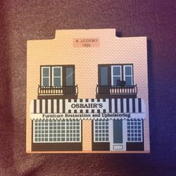 Cats Meow, Wooden Buildings