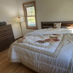 (FREE DELIVERY 🚚)King Bed Room Set Dresser Headboard Genuine Wood