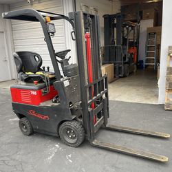 Electric forklift with 120v charger