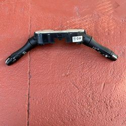 Parts Nissan Altima 2007-2012 Palanca de lus intermitente Y de los guaipes Usado Good $26