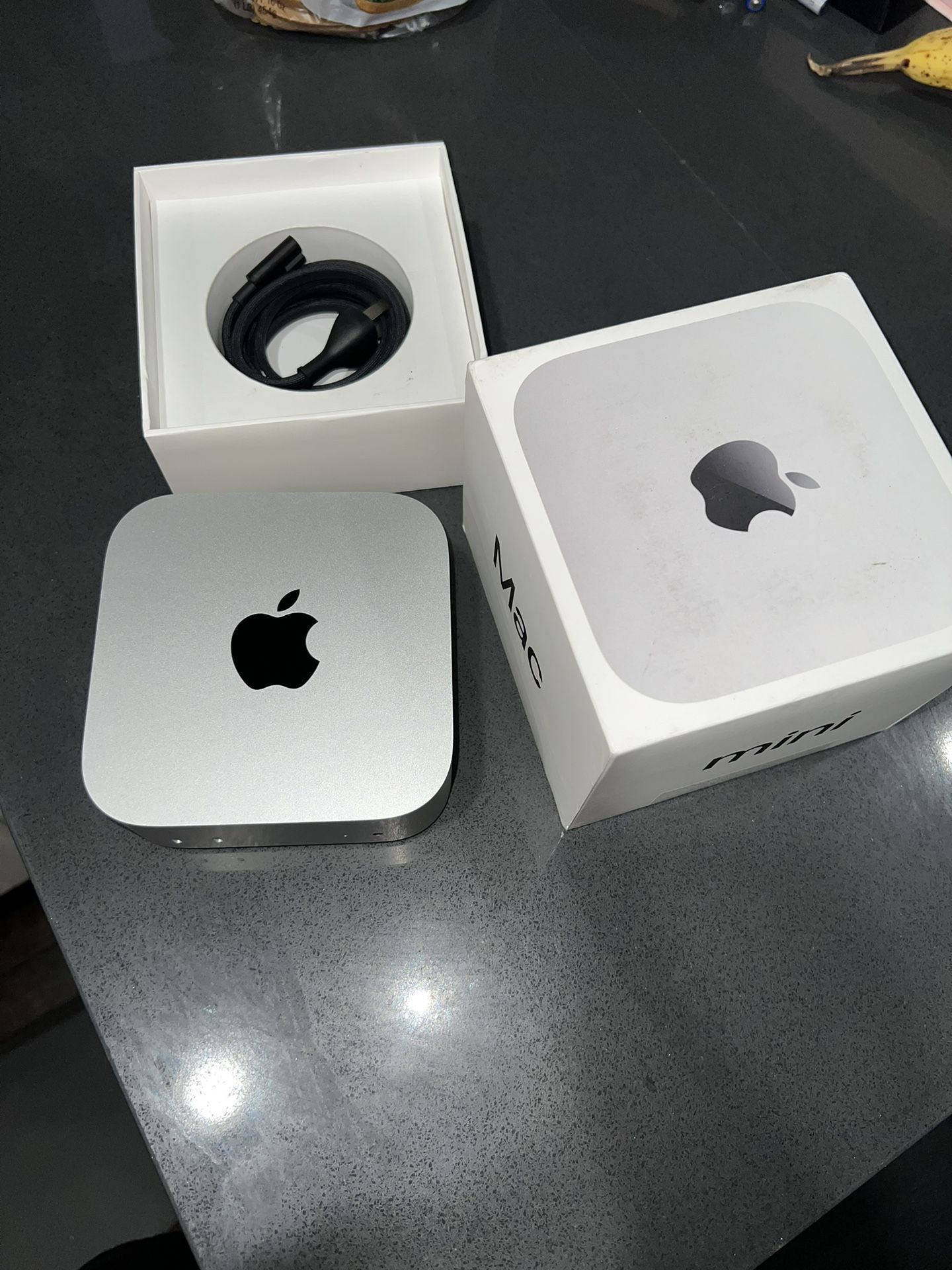 Mac mini m4 (256GB / 16GB)