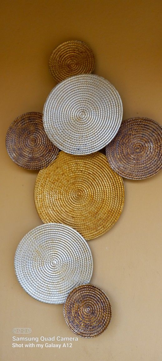 Metal Wall Decoration 38in Long By 22 Inches Wide Easy To Handle $20 Pick Up At Country Club And Grant Check Out All Pictures