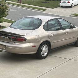 1999 Ford Taurus 