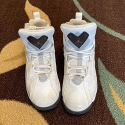 Boys Jordan Size US 2Y Shoes 