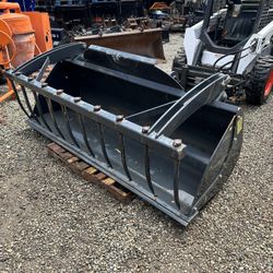 Large NEW bobcat telehandler Grapple Bucket 