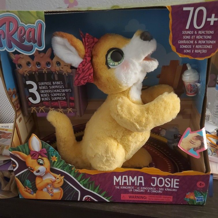 Mama Josie Kangaroo FurReal the Pet Toy