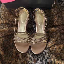 Strap Back Rhinestone Heels Size 8 Champagne Color