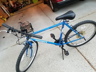 Peugeot black rock mountain bike shop