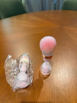Pink Kabuki Makeup Brush with Rose Gold Handle
