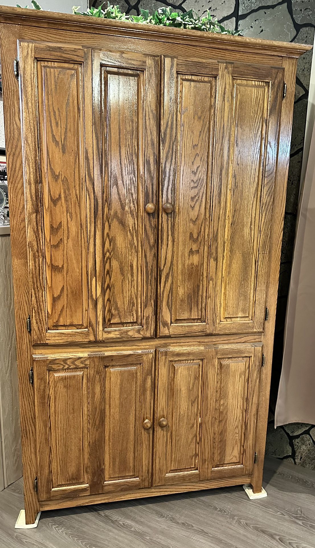Solid Wood Armoire BRO
