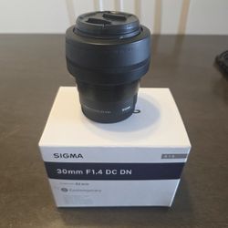 Sigma 30mm F1.4 DC DN