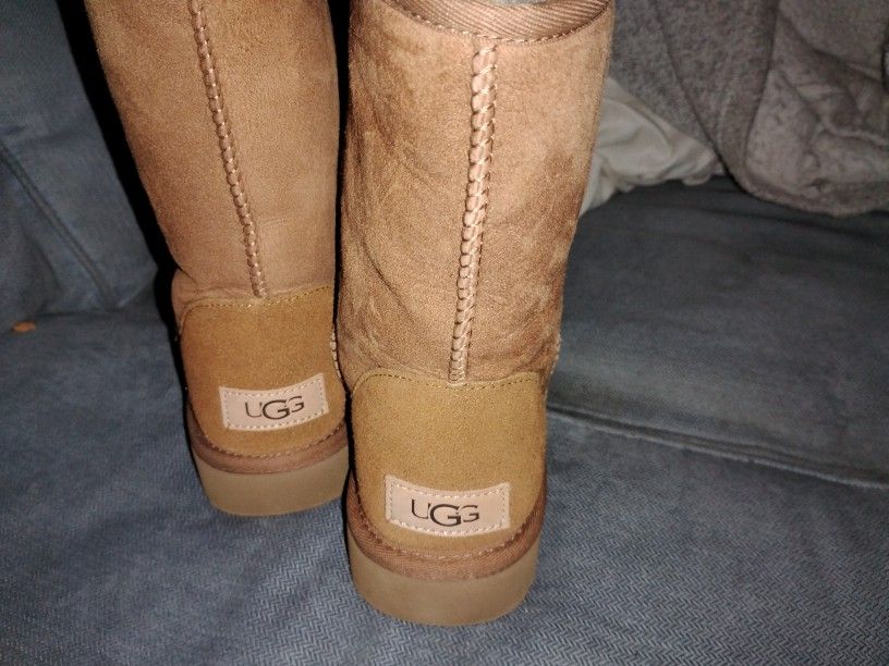 UGGS (Women's)