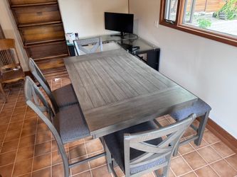 Solid Wood Dining Table & 4 Chairs + 2 person stool – Excellent Condition