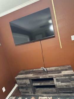 LG 50-inch UR80 4K UHD Smart TV (2023)