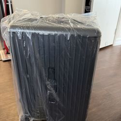 20” 360 Spinner Hardshell  Lightweight Carry On Luggage With Cup Holder And Tsa Approved Lock
