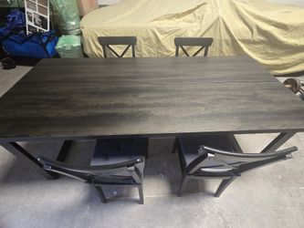 Family dining table for 6