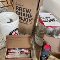 Northern Brewer Home Brew Kit (Never Used)