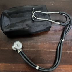 Black Stethoscope With Travel Bag 