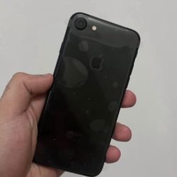 Apple iPhone 7 Unlocked 