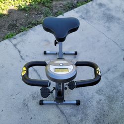 Exerpeutic Therapeutic Fitness Folding exercise bike. Maximum Weight Is 300 Lbs