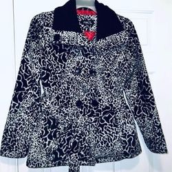 Beautiful Women Jacket Size (L) Only $20