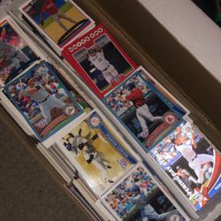 Bulk Lot of Classic Baseball Cards