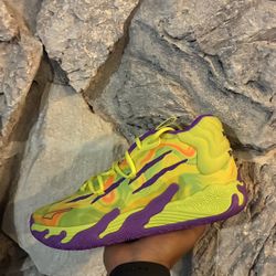 Puma MB Sparks Sz 8