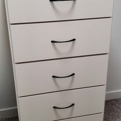 Standing Dresser