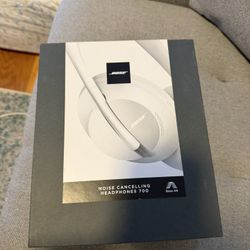 Bose Noise Cancelling Headphone 