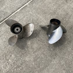 2 Stainless Johnson/Evinrude propellers 