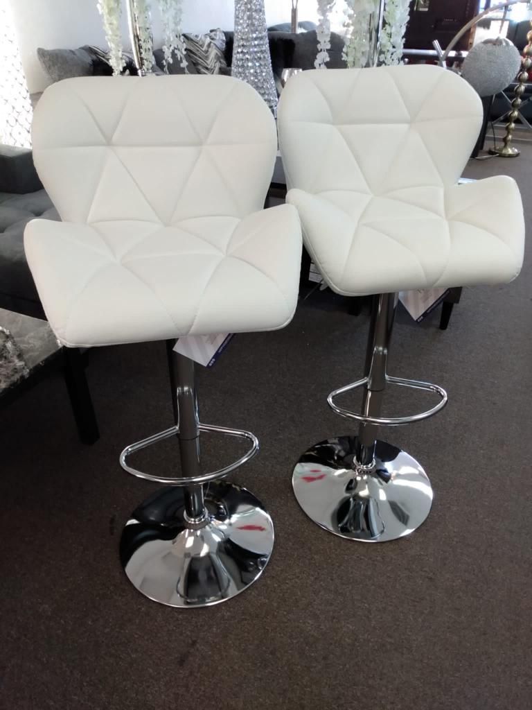 2 Pc Swivel Bar Stools 