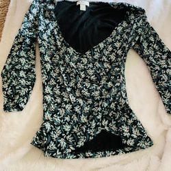 Ann Taylor Long Sleeved V neck Wrap Look Top- size Small