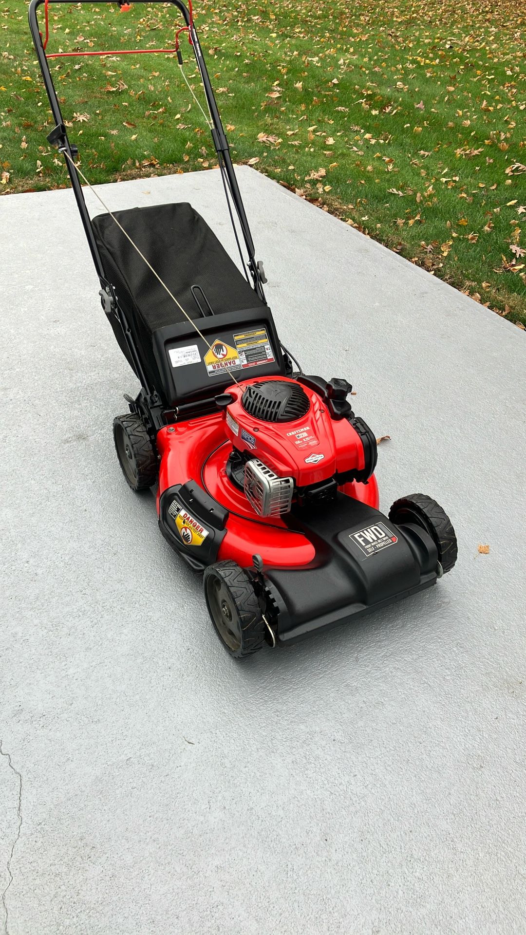 CRAFTSMAN 6.25 hp 150cc  FRONT WHEEL  DRIVE MOWER Like 👍 New 