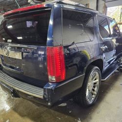 2007 6.2 Escalade  Utility Sport Low Miles!