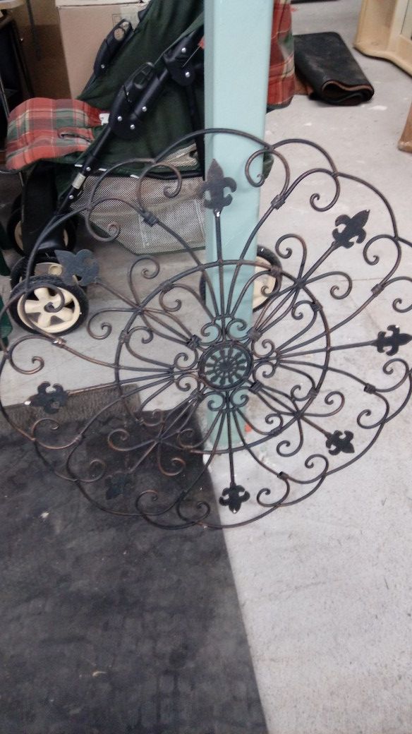 Wall decor