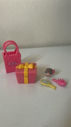 Littlest pet shop accessories