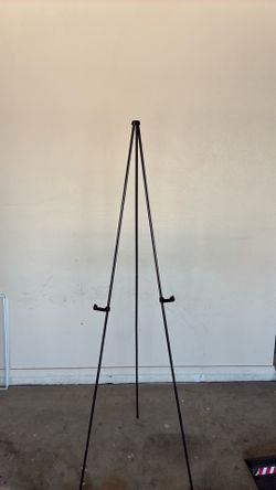 Black Easel