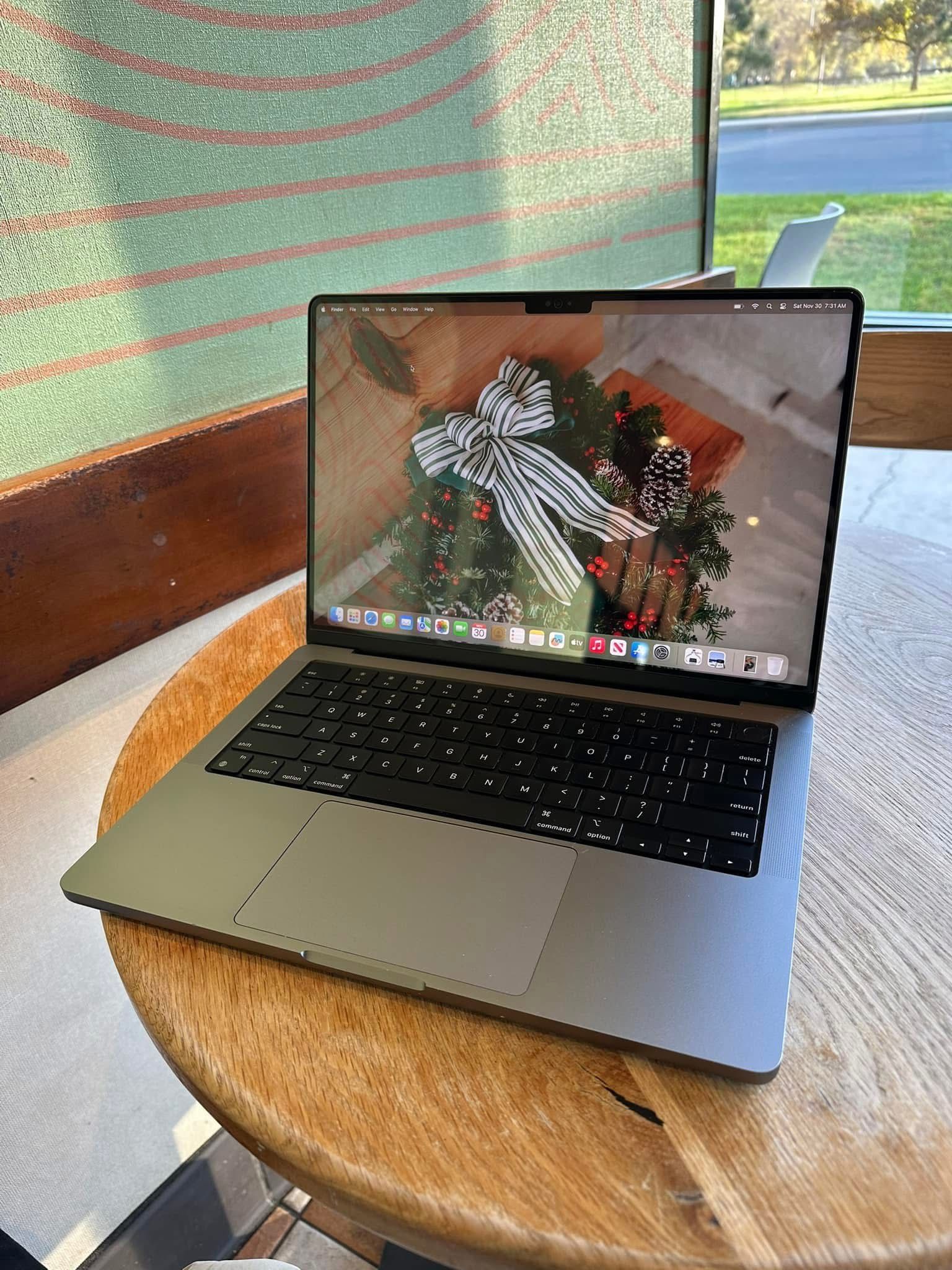 Macbook Pro 14-inch M1 Pro 32GB 1Tb