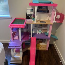 Doll House 