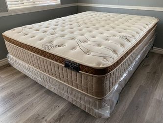 12in King Size Organic Cloud Comfort Europillow Top Mattress and Boxspring