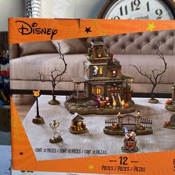 Disney Halloween Set Village