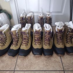 Snow Boots 